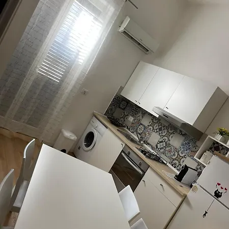 Mazzini House Apartment