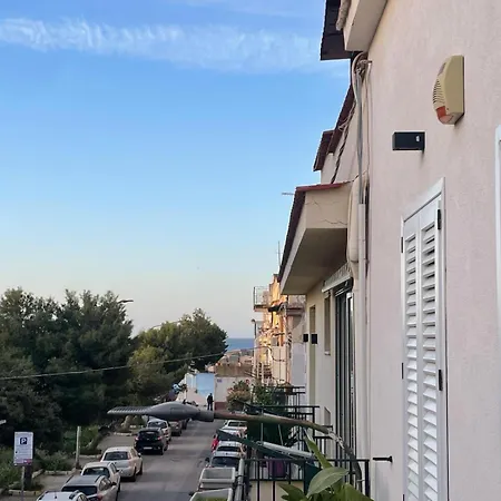 Mazzini House Apartment