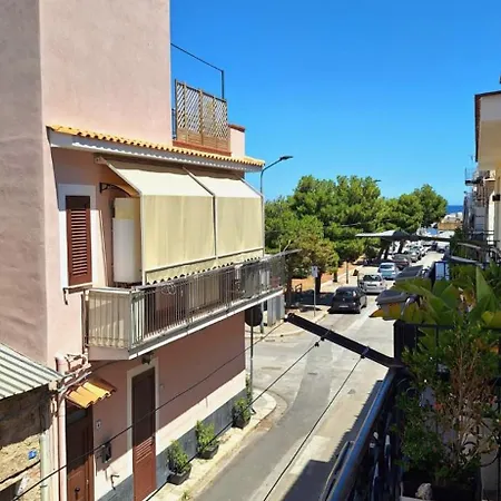 Mazzini House * Isola delle Femmine