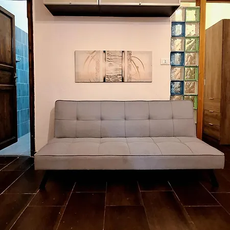 Mazzini House Apartmán *